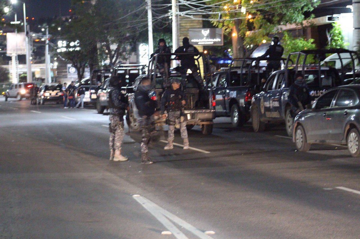 Detienen a siete personas en Mochomos de Querétaro