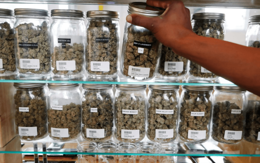 Marihuana podría ser legal en Michigan y Dakota del Norte