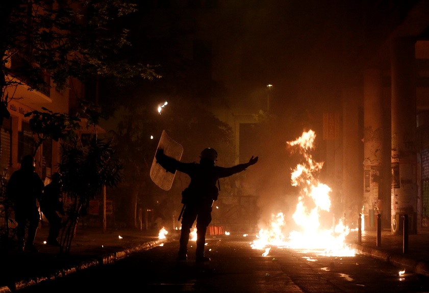 Grecia: Disturbios a 45 años de represión estudiantil