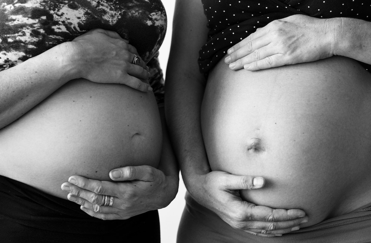 Embarazo Contagioso Estudio Investigación Mujer Amiga