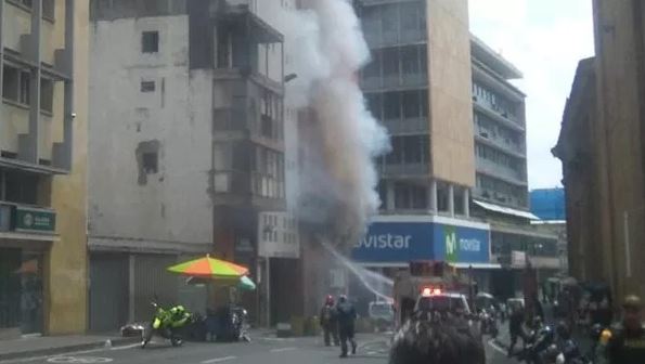 Una explosión sacude sede de la Fiscalía en Cali, Colombia