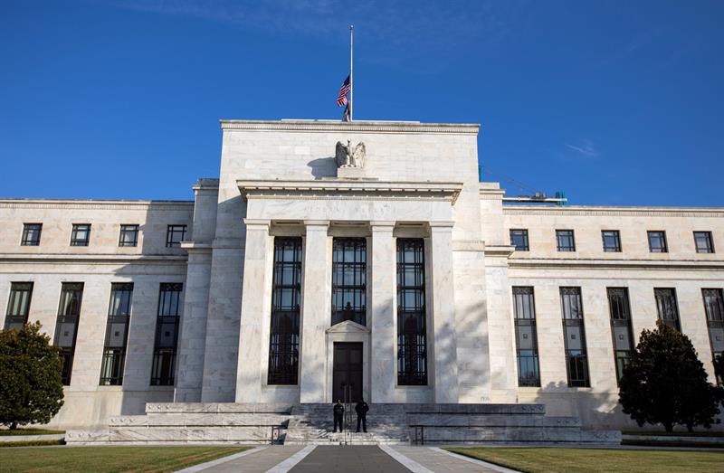 Fed mantiene tasas de interés; economía sigue en buen curso