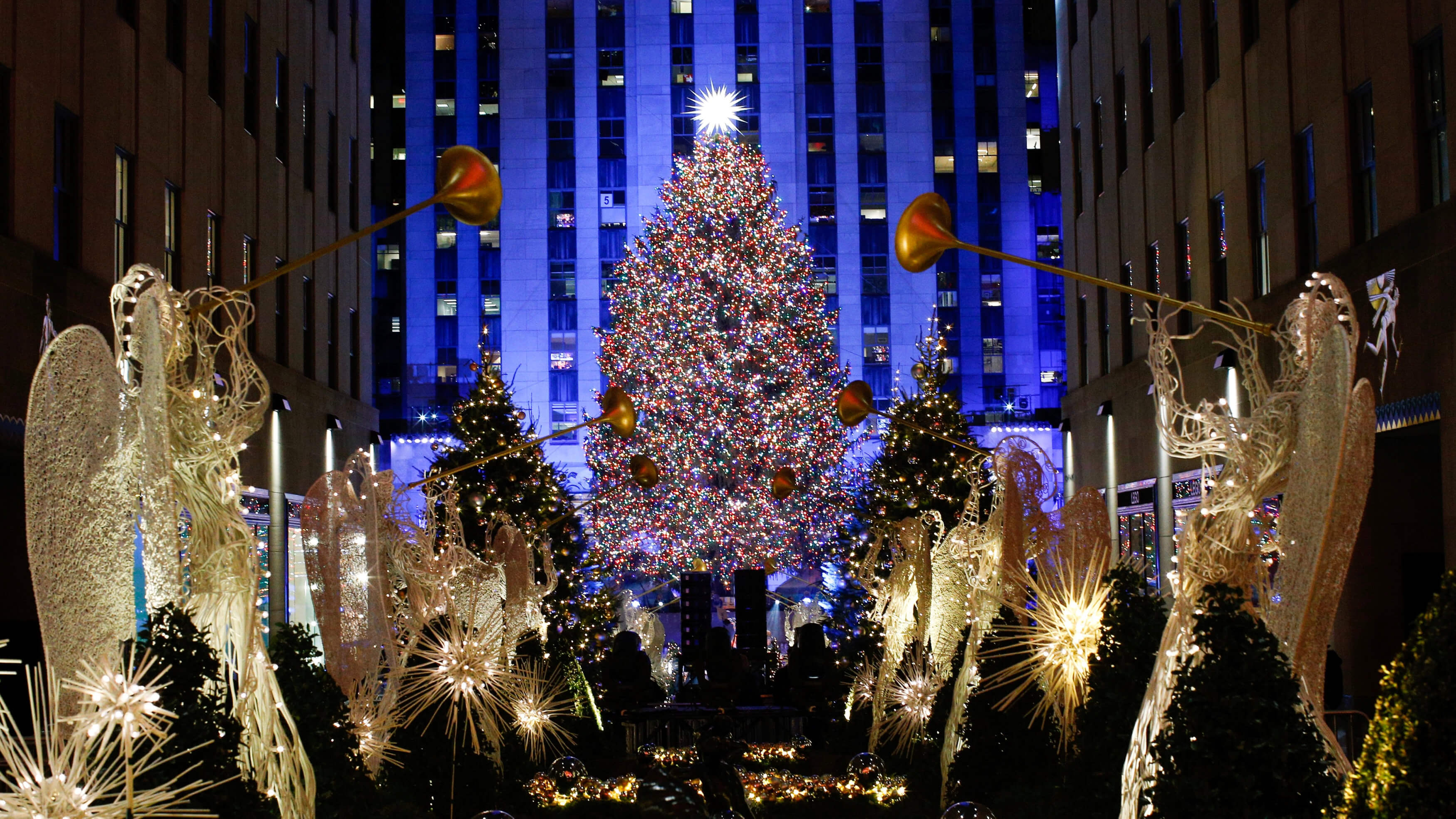 Árbol de Navidad del Centro Rockefeller deslumbra Nueva York N+