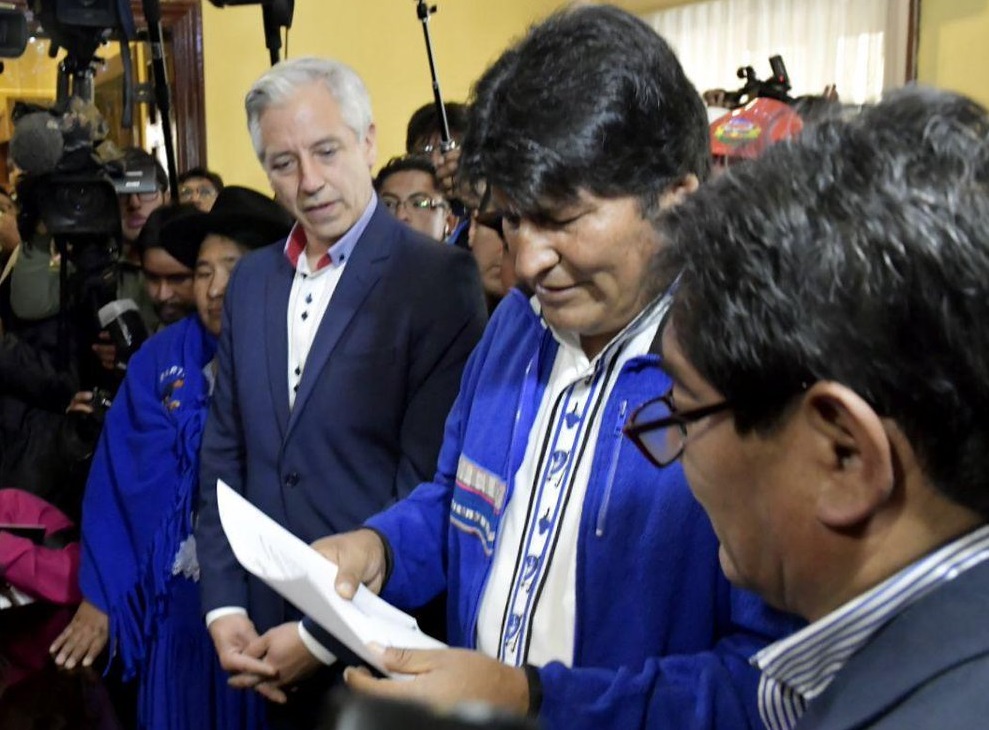 Evo Morales inscribe candidatura a reelección en Bolivia