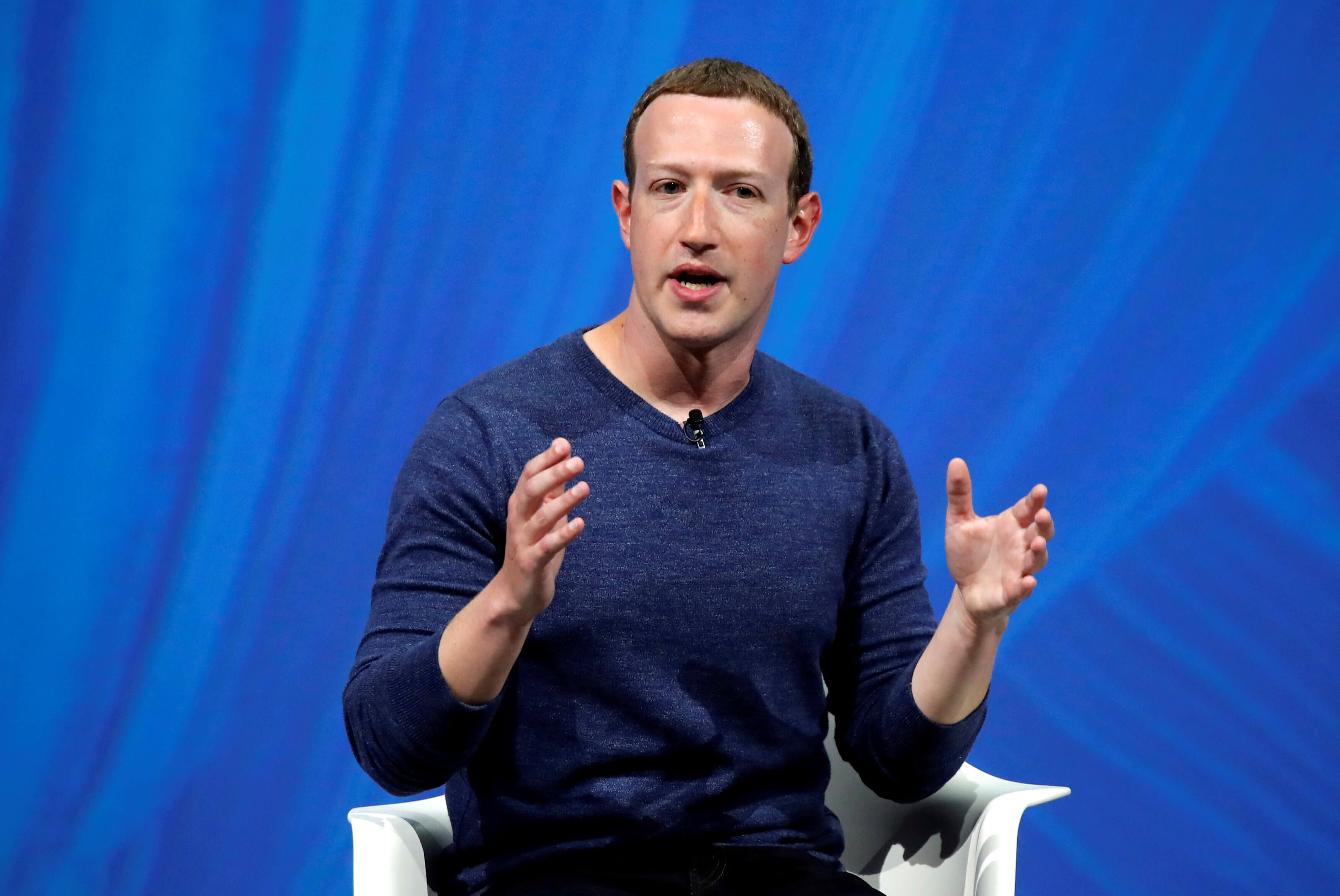 Zuckerberg descarta renunciar como CEO de Facebook