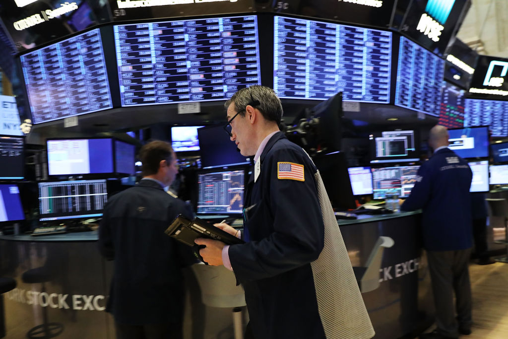 Wall Street cierra mixto y Dow Jones pierde 0.40 por ciento
