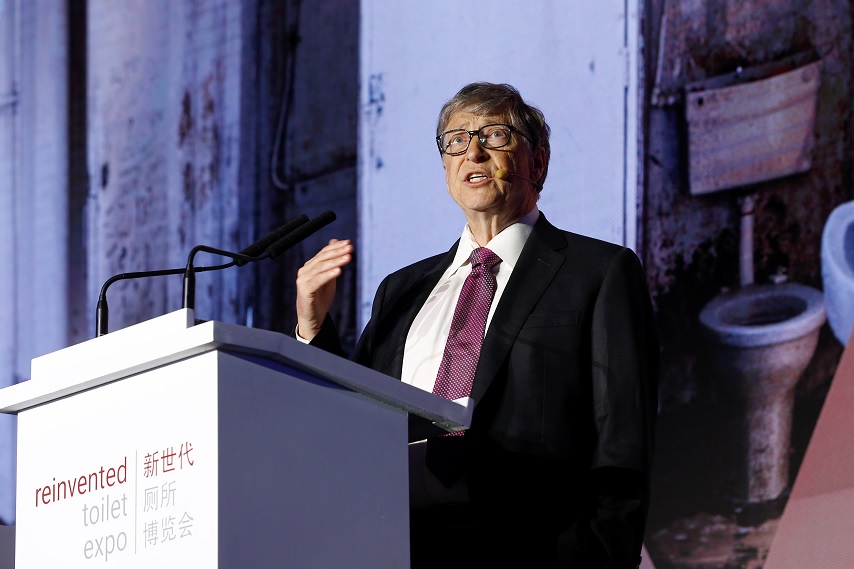 Bill Gates presenta inodoro futurista en China