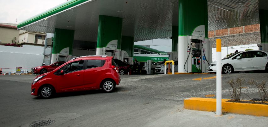Precio de gasolina no aumentará por reducción del estímulo al IEPS, dice Hacienda