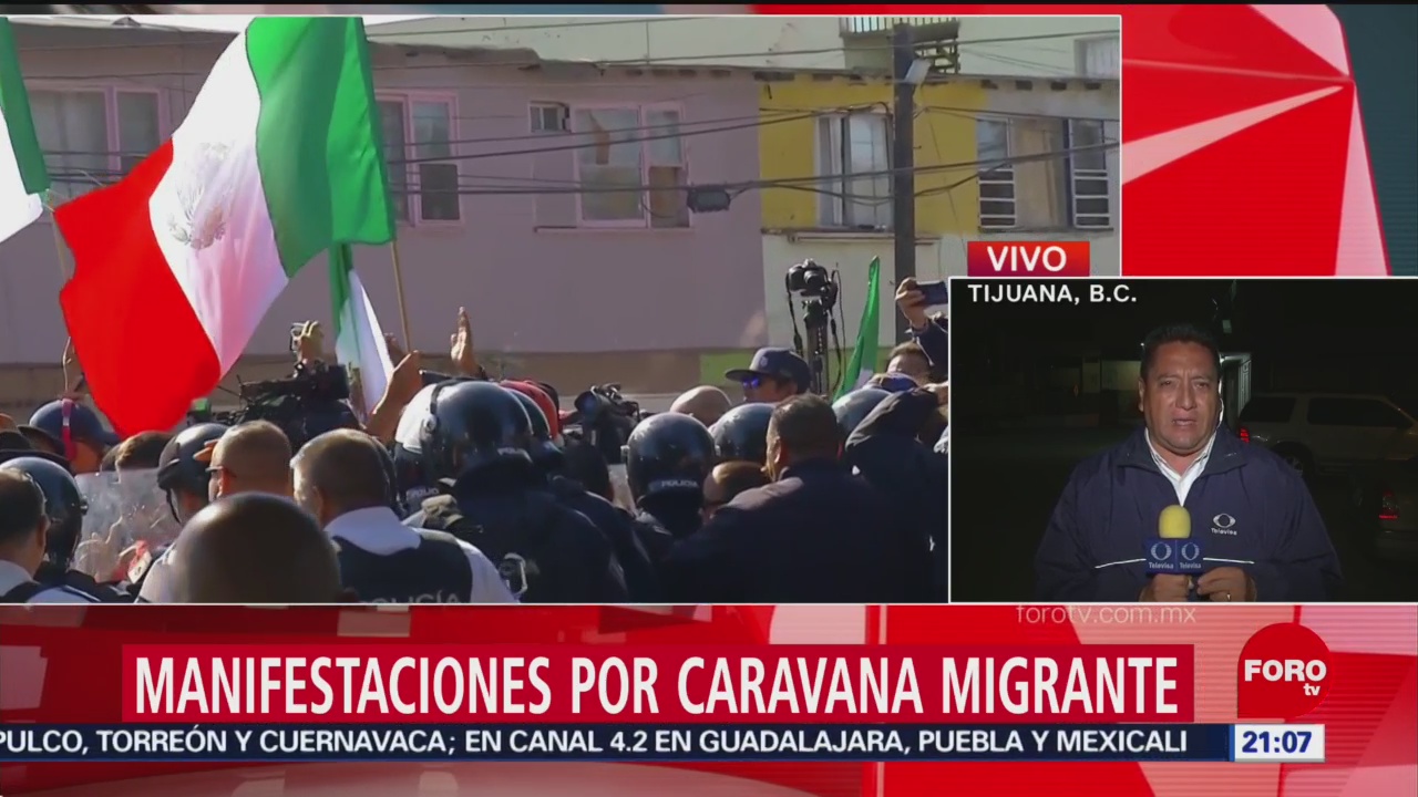 Habitantes de Tijuana se enfrentan a favor y en contra de migrantes