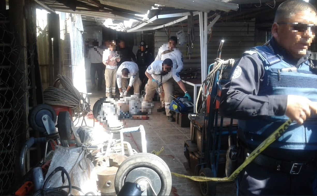 Balacera en mercado Unión de Puebla deja tres muertos