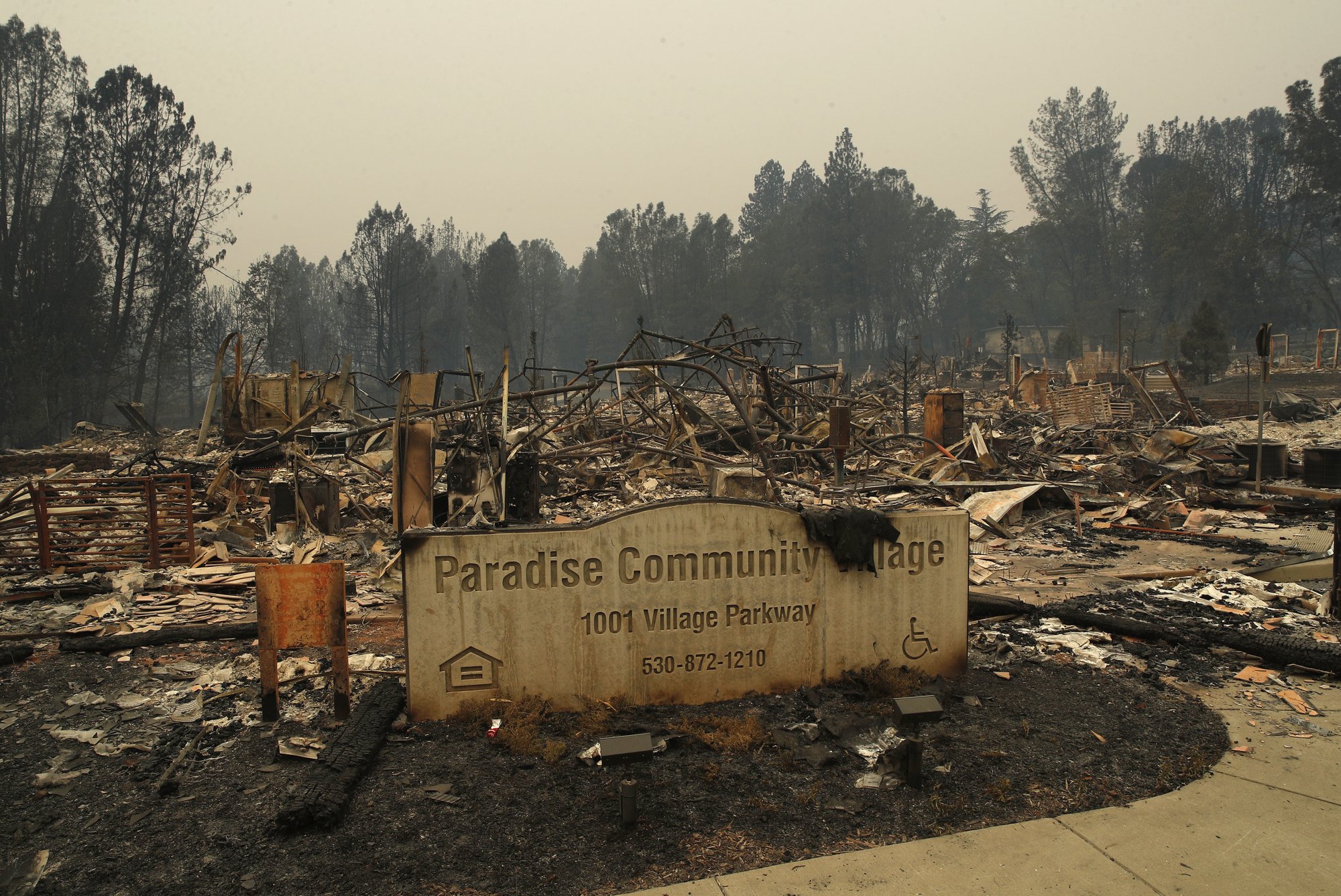 California: Más de 70 muertos y mil desaparecidos en incendio forestal