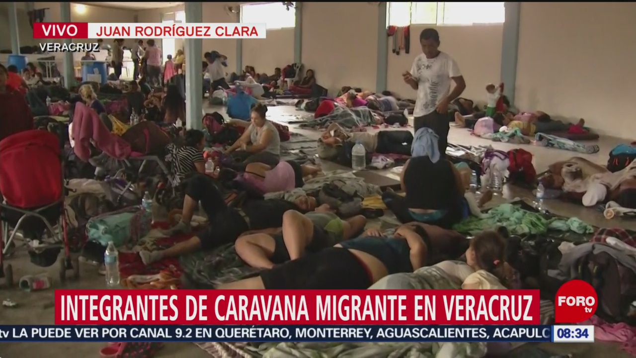 Integrantes de cuarta caravana migrante continúan en Veracruz