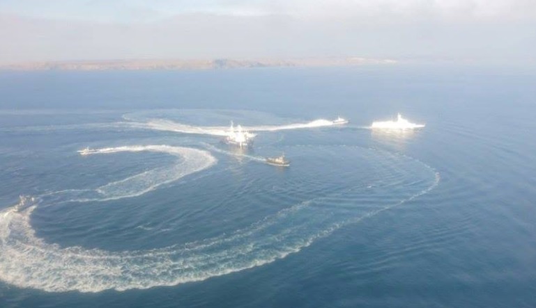 Rusia y Ucrania mantienen enfrentamiento naval por Mar Negro