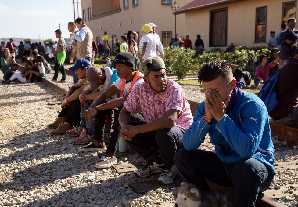 Migrantes en Tijuana presentan enfermedades por hacinamiento