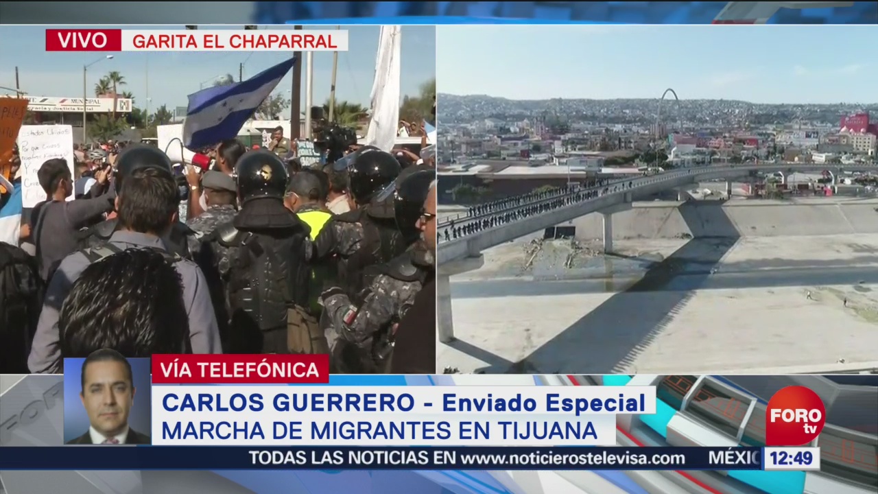 Migrantes centroamericanos marchan en Tijuana