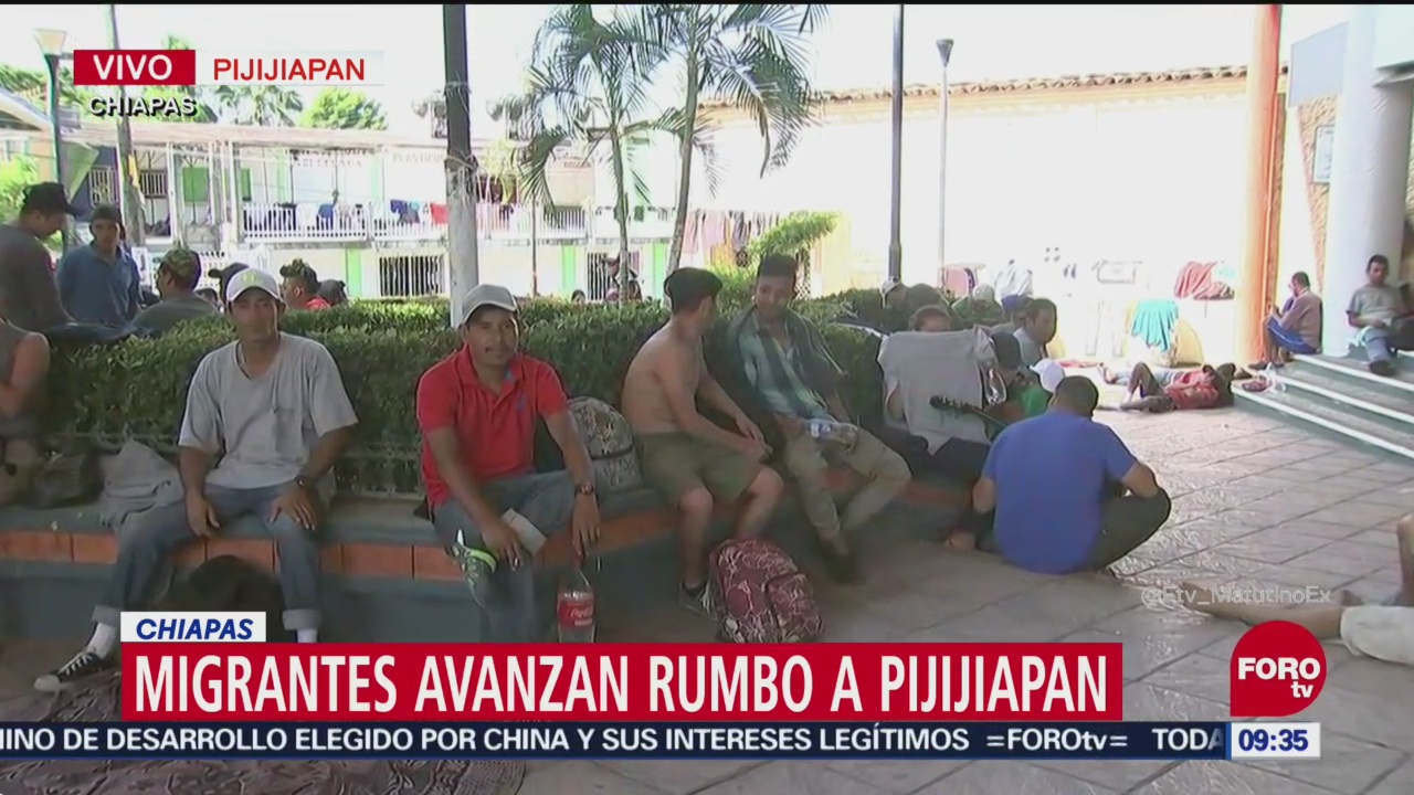Migrantes descansan en Pijijiapan, Chiapas