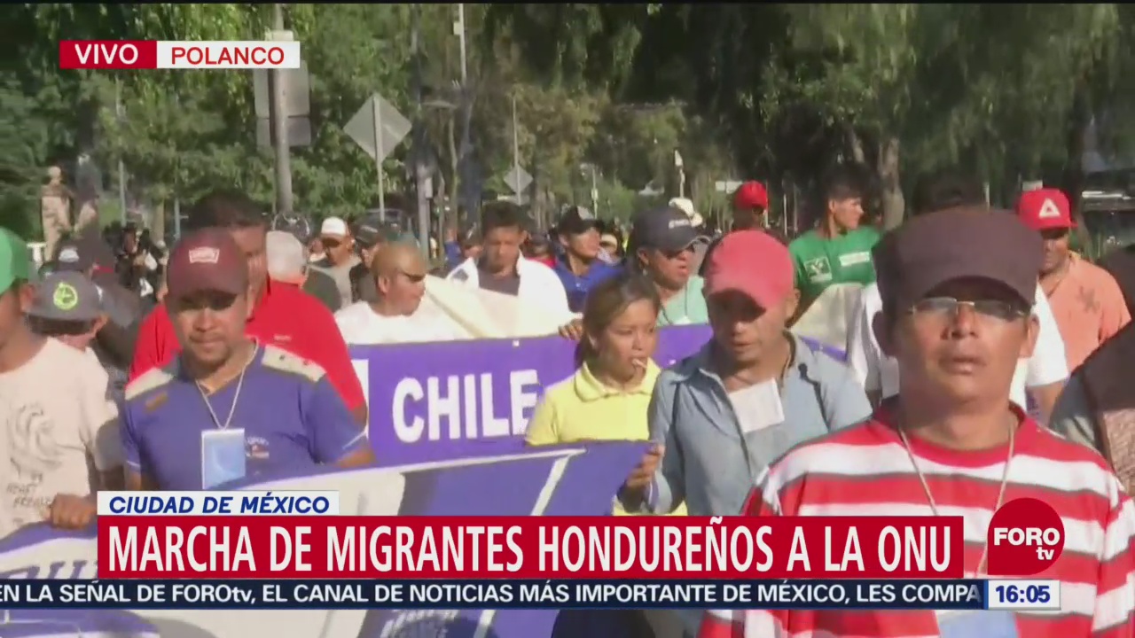 Migrantes hondureños están por llegar a oficinas de la ONU en Polanco