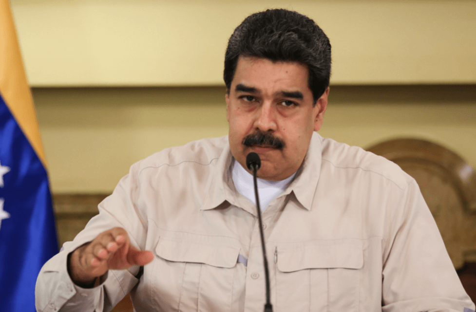 AMLO y Bolsonaro no deben invitar a Maduro a investiduras, dicen exgobernantes