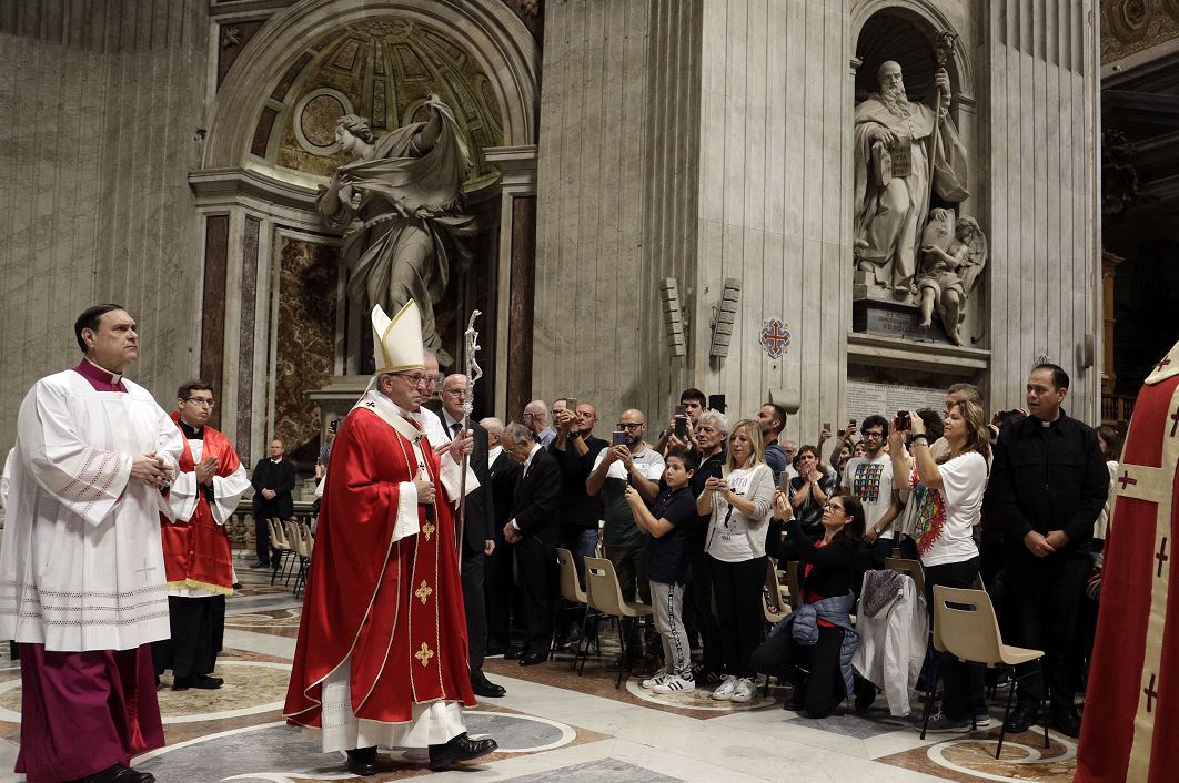 Papa Francisco pide rechazar las apariencias mundanas 