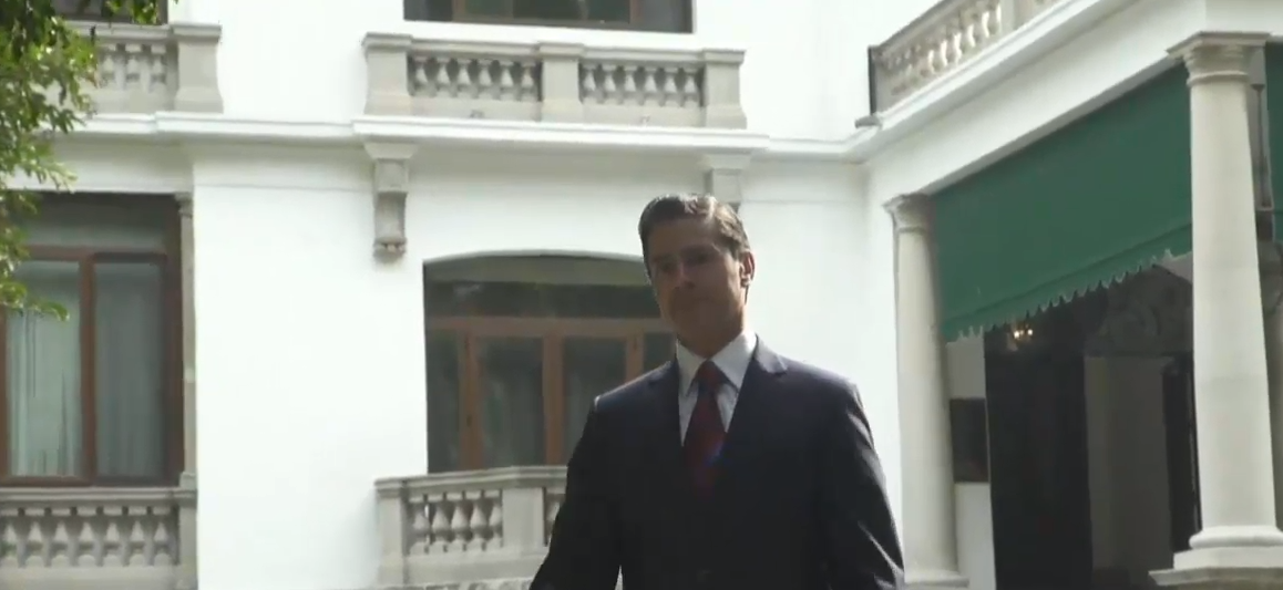 Peña Nieto se despide; seguirá 'orgullosamente siempre al servicio de México'