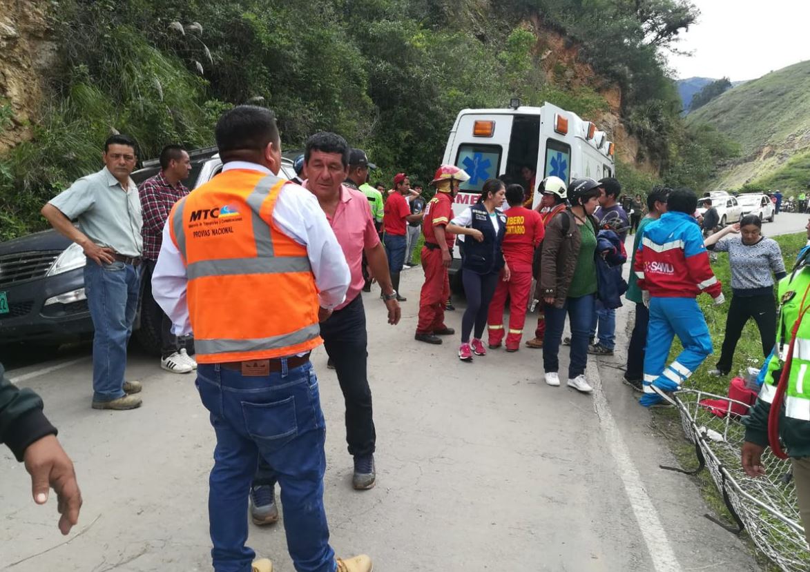 Mueren 7 miembros de equipo de futbol juvenil en accidente en Perú