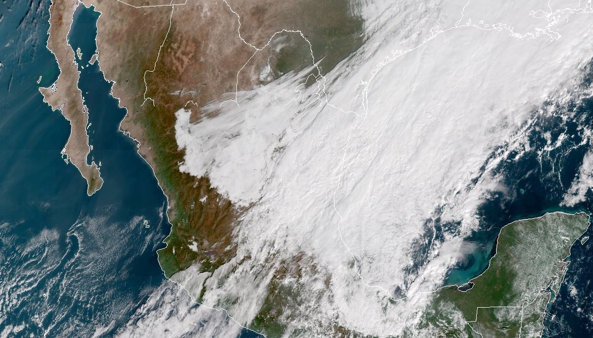 Primera tormenta invernal cubre a gran parte de México