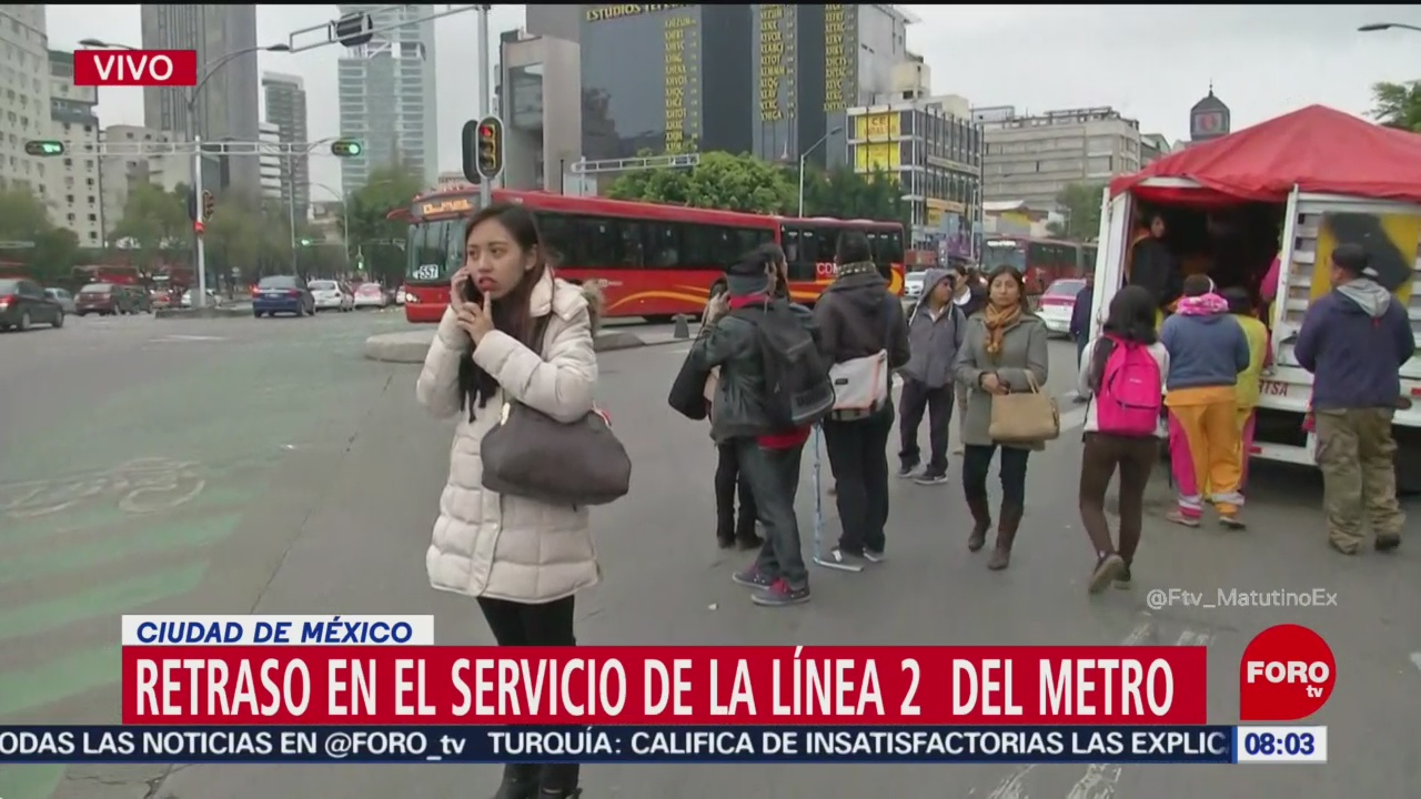 Reportan retraso en el servicio de la Línea 2 del Metro CDMX