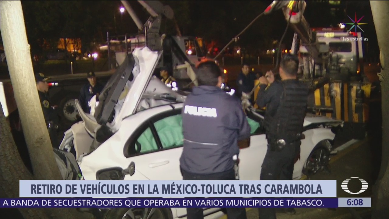 Retiran vehículos en la México-Toluca tras carambola que dejó 9 muertos