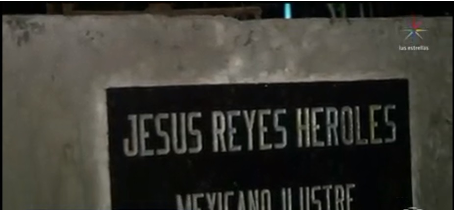 Roban estatua de Jesús Reyes Heroles en Reforma