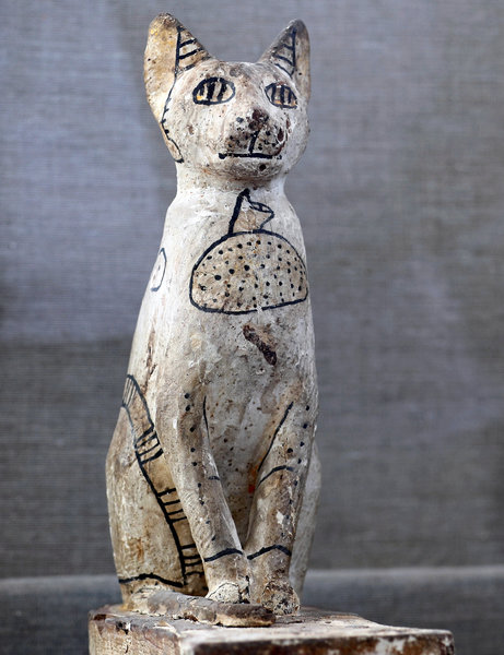 egipto momias animales estatuas gatos arqueologia
