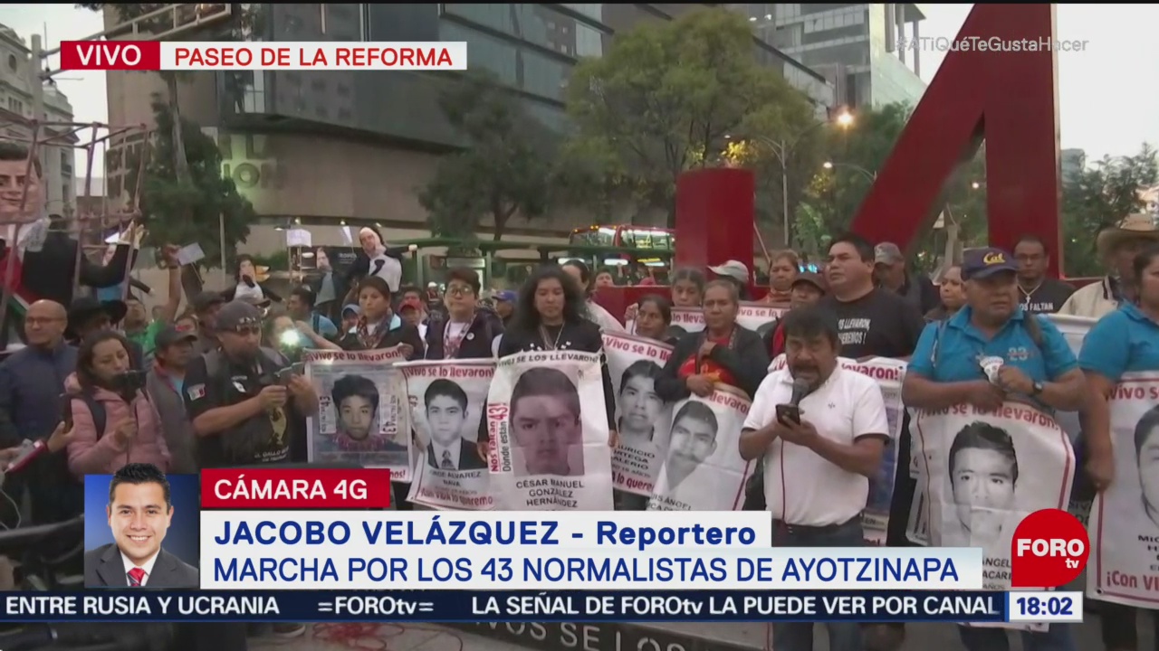 Se desarrolla manifestación por desaparición de estudiantes de Ayotzinapa