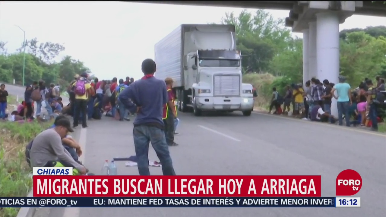 Migrantes buscan llegar en unas horas a Arriaga, Chiapas