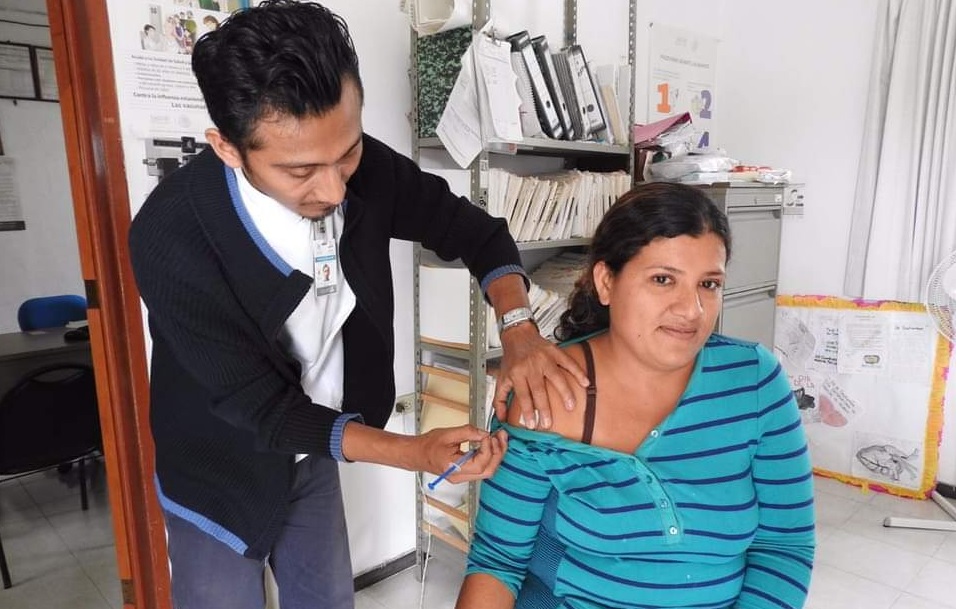 Vacuna influenza; suman 10 casos confirmados en Campeche