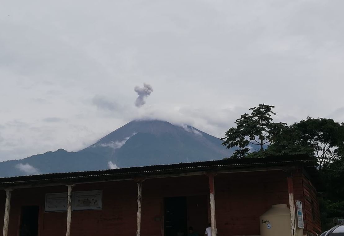 Volcán de Fuego de Guatemala tiene hasta 15 explosiones débiles por hora
