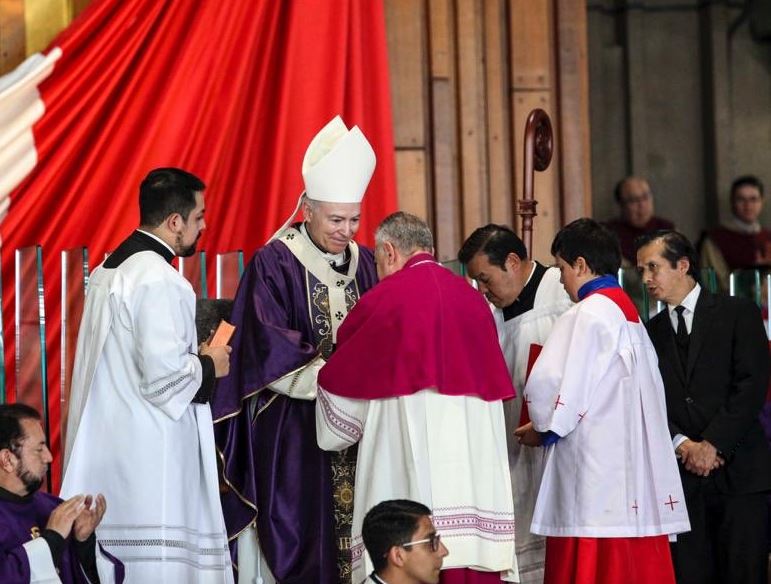 Cardenal Carlos Aguiar Retes llama a feligreses a reconocer errores cometidos
