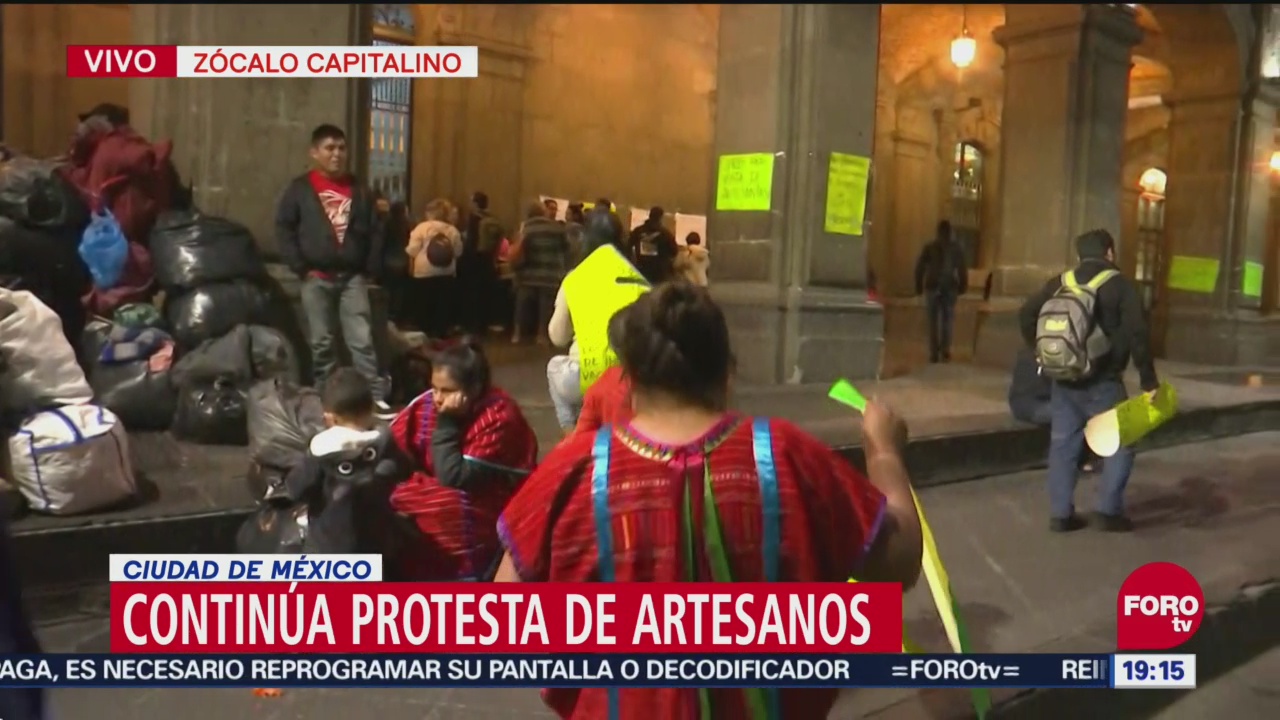 Artesanos Triquis Mantienen Afuera Edificio Gobierno Capitalino