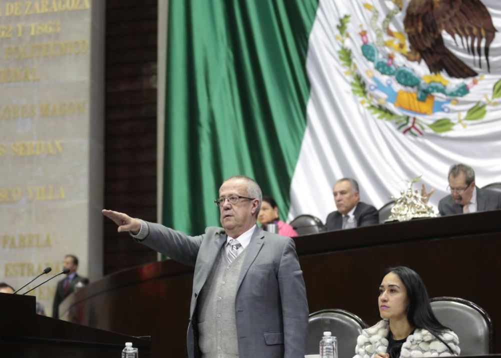 Carlos Urzúa comparece en la Cámara de Diputados