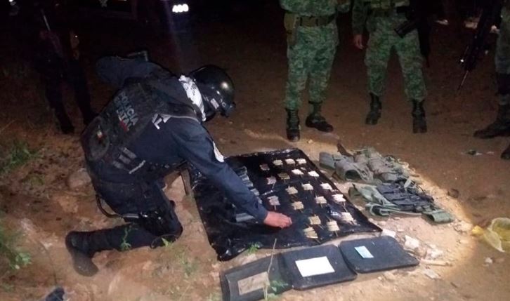 Aseguran cartuchos de uso exclusivo del Ejército en Petatlán, Guerrero