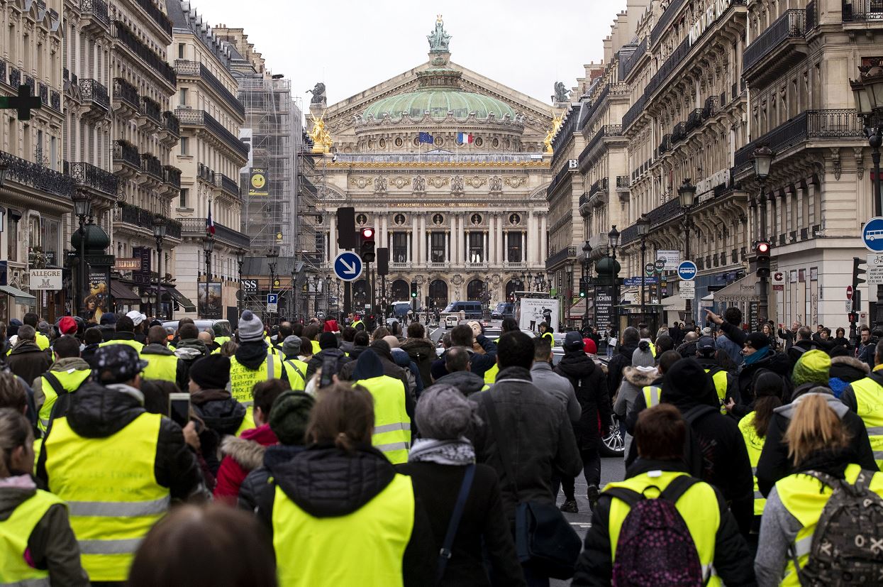 Sexta jornada de protesta de 'chalecos amarillos' en Francia con menos convocatoria
