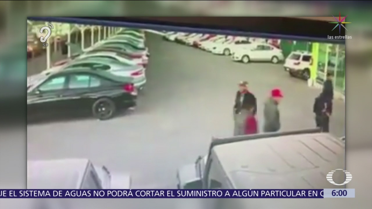 Comando armado roba autos en Guadalajara