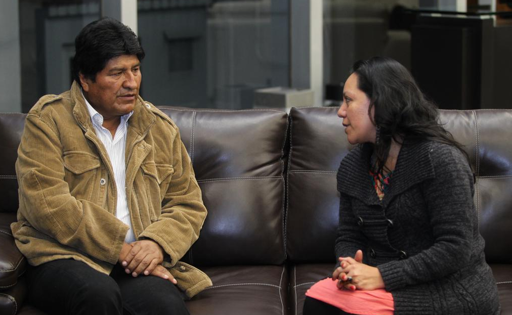 Evo Morales, presidente de Bolivia, con María Luisa Albores, futura secretaria del Bienestar