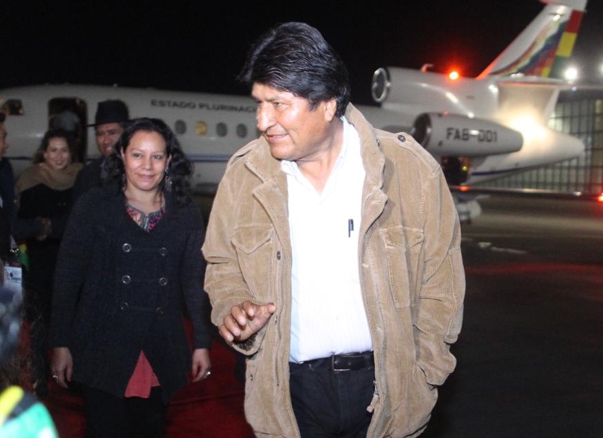 Evo Morales llega a México para asistir investidura de AMLO