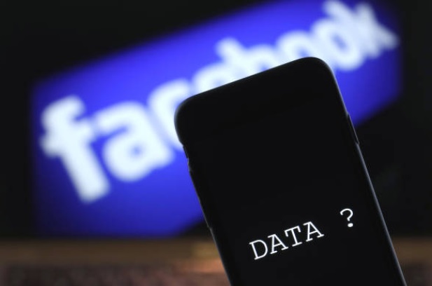 Facebook: Revelan venta de datos de usuarios
