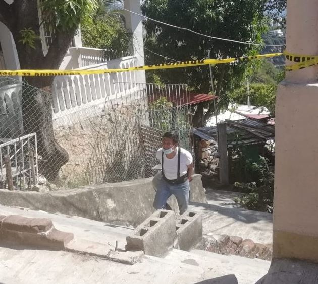 Localizan fosas clandestinas con restos de al menos ocho personas en Acapulco