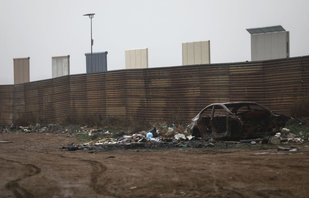Pentágono niega que construirá el muro fronterizo con México