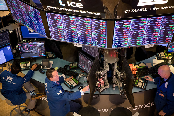Wall Street cierra en verde y el Dow Jones sube 0.13%