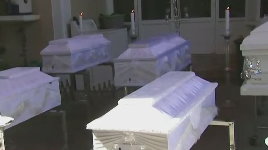 Realizan funerales de 7 niños fallecidos durante incendio en Iztapalapa