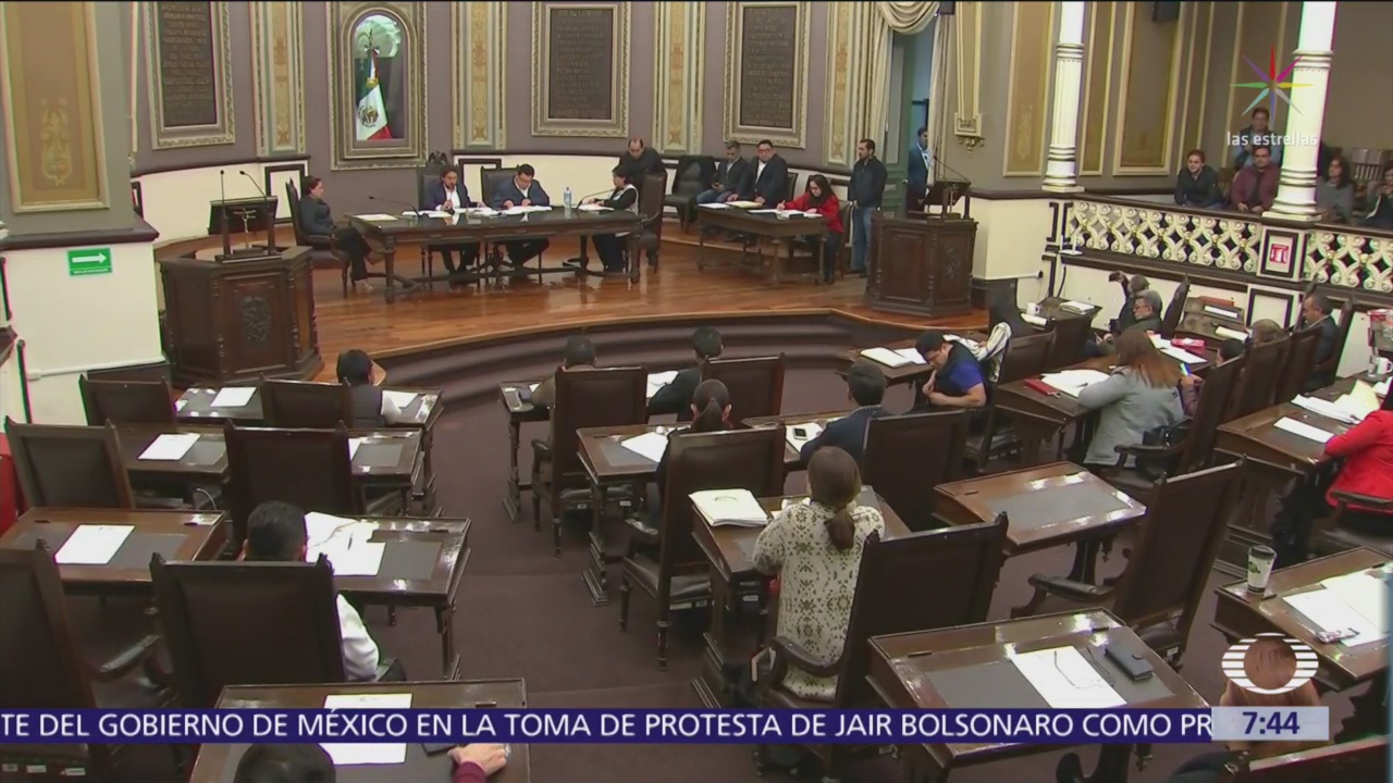 Inicia diálogo para designar gobernador interino en Puebla