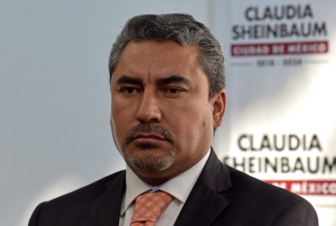 Bomberos de la CDMX protestan por nombramiento de Juan Manuel Pérez Cova como nuevo director