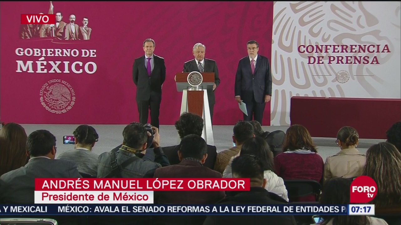 López Obrador presenta la iniciativa de ley para derogar la reforma educativa